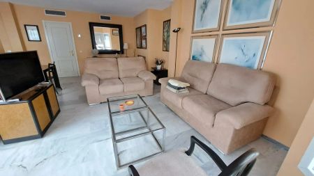 Piso de alquiler en Urbanización Los Naranjos de Marbella, 46, La Dama de Noche - La Alzambra - Foto 3