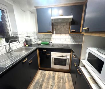 Lower High Street, Watford - Photo 3