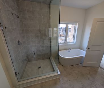 For Lease - 47 Arnold Circle, Brampton, Ontario - Photo 6