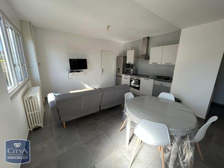 Location Appartement 4 pièces 63m² LAVAL 53000 - Photo 2