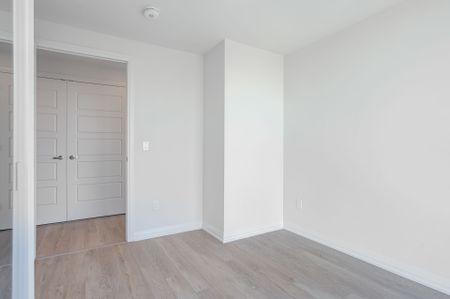 For Lease - 3006 William Cutmore Boulevard Unit# 1111, Oakville, Ontario - Photo 3