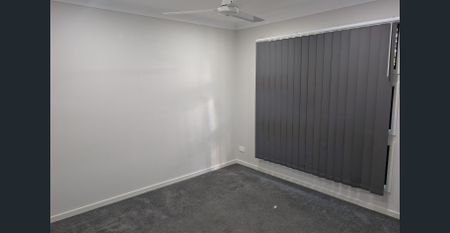 Single Storey Four Bedroom Modern Family Home - Walking Distance to Yarrabilba State School... - Photo 4