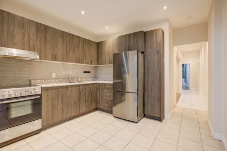 For Lease - 238 Saint Clarens Avenue Unit# Main, Toronto, Ontario - Photo 5