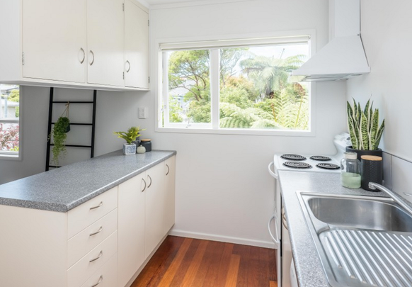 Karori Living – Two Bedroom Flat for Rent - Photo 1
