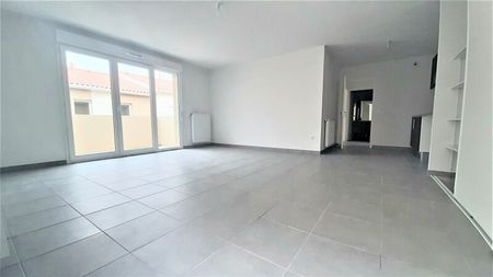 Location Appartement 3 pièces 66m² PINS JUSTARET 31860 - Photo 2