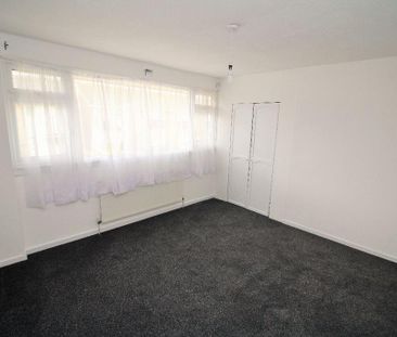 2 bedroom end of terrace house to rent - Photo 1
