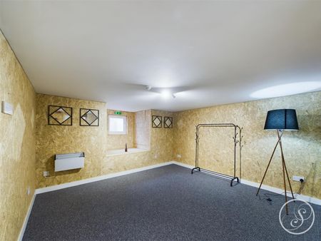 Cross Green Lane, Halton, Leeds - Photo 5