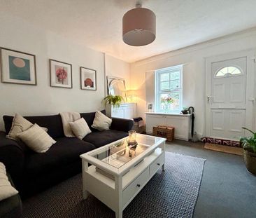 2 bedroom semi-detached house to rent - Photo 2