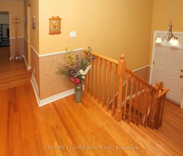 For Lease - 16 Brightbay Crescent, Markham, Ontario - Photo 2