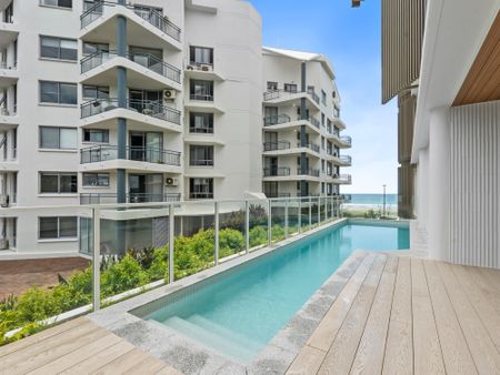 Rare Opportunity - beachfront apartment (fully furnished) available now, in Bianca by Mosaic - Photo 2