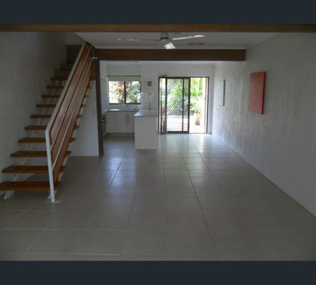 Unit 2/1 Munna Crescent, Noosaville, Qld 4566 - Photo 1