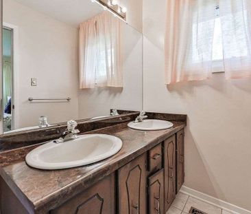 For Lease - 1330 Grand Boulevard, Oakville, Ontario - Photo 1