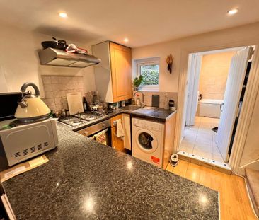 EN5 4JY, London Borough of Barnet, London, Greater London, England,... - Photo 5