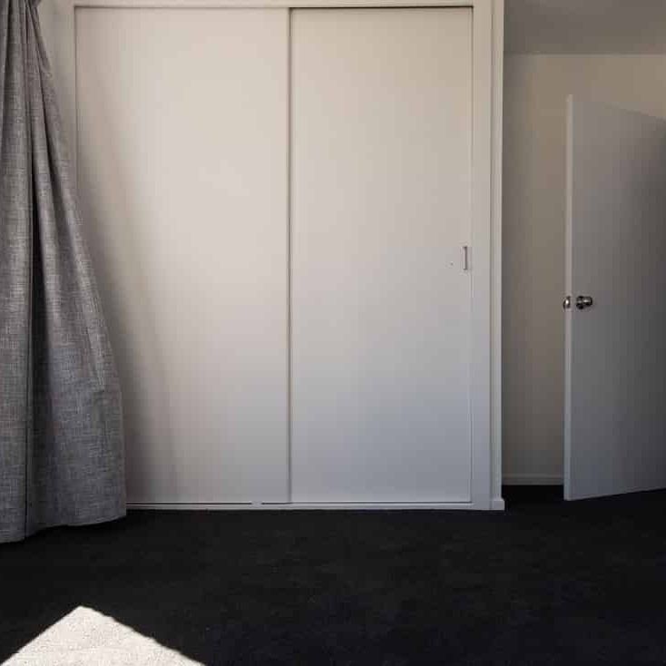 Sunny 3 bedroom townhouse - Photo 1