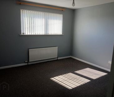 25 Highbury Avenue, Killyleagh, Downpatrick, BT30 9RE - Photo 2