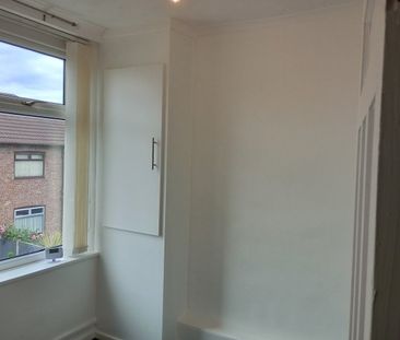 3 Bed Terraced House, Stanley Park Avenue South, L4 - Photo 5