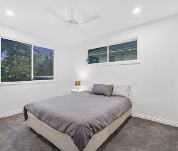 Stafford Heights - Photo 1