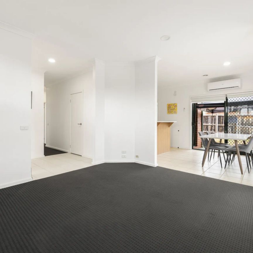SPACIOUS 3-BEDROOM HOME IN THE HEART OF WERRIBEE - Photo 1