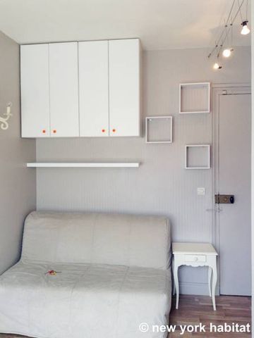 Logement à Paris, Location meublée - Photo 4