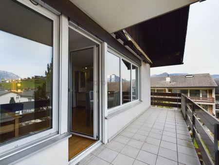 Charming 2-room apartment with balcony and garage in Emmetten - Foto 2