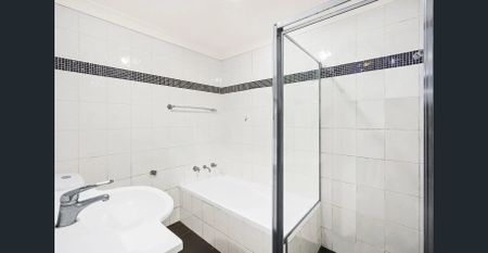 Conveniently Located 2 Bedroom Apartment - Photo 5