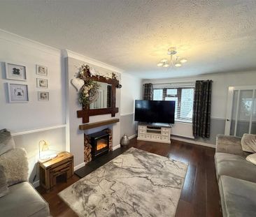 3 bedroom semi-detached house to rent - Photo 2