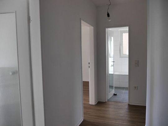 ﻿Schöne 2-Zimmer-Wohnung mit Tageslichtbad und Balkon in Maintal-Bischofsheim zu vermieten - Foto 1