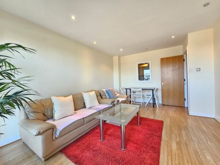 2 Bed Flat, Central House, E15 - Photo 2
