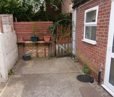 Stracey Road, Norwich - Photo 2