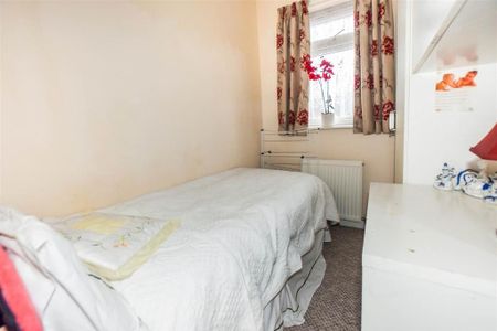 4 bedroom house to rent - Photo 3