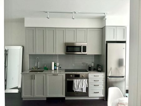 For Lease - 293 The Kingsway N/A Unit# 114, Toronto, Ontario - Photo 3