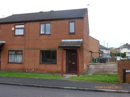 3 Bedroom Semi-Detached to Rent in Ashton - Photo 3