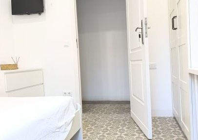 barcelona, Catalonia 08820