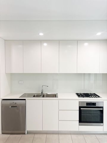 Apply Now - Century 21 | the Paramount Group - Photo 2