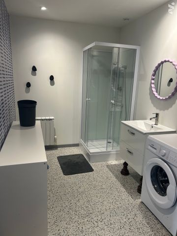 MAISON DE VILLE MEUBLÉE F3 ENTIEREMENT RENOVEE - QUARTIER DES BATTERIES - PARTHENAY - Photo 4