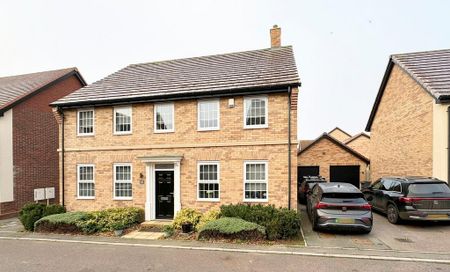4 bedroom detached house to rent - Photo 3