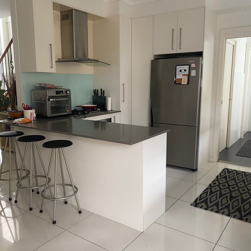 The Entrance - Photo 1