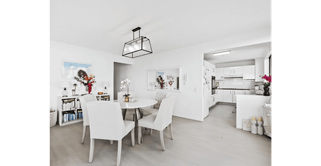 This beautifully presented 2-bedroom apartment at BEACONLEA offers exceptional Broadwater living along Marine Parade’s Golden Mile. - Photo 3