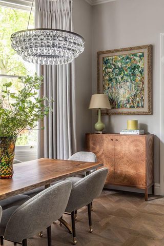 Elegant first-floor apartment with private terrace overlooking Wetherby Gardens, South Kensington SW5. - Photo 5