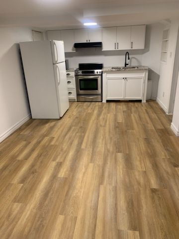 For Lease - 324 Lawrence Avenue, Toronto, Ontario - Photo 5