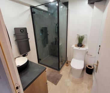 Location Maison 3 pièces 76m² CUERS 83390 - Photo 5