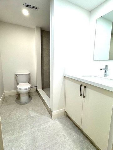 For Lease - 115 Torrens Avenue Unit# Main & Lower, Toronto, Ontario - Photo 3