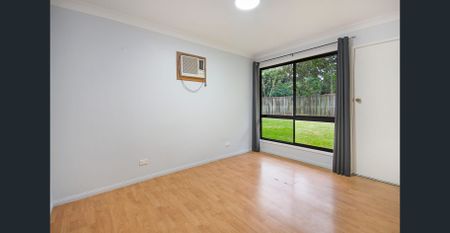 SPACIOUS 2,064m² BLOCK, SIDE ACCESS, MULTIPLE CARPORTS, PRIME LOGANHOLME LOCATION - Photo 3