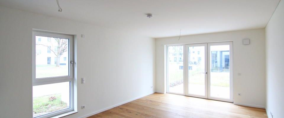 Terrassenwohnung mit großer Süd-Terrasse zum Verlieben: eleganter Erstbezug mit allen Extras! - Foto 1