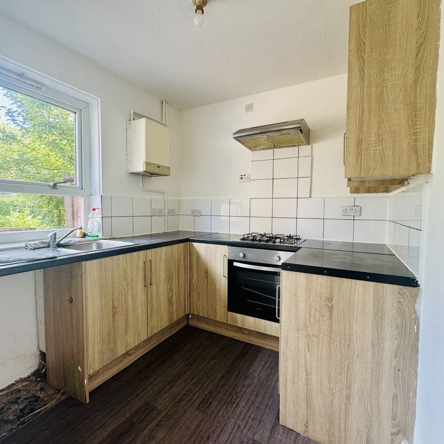 Jubilee Crescent, Wellingborough - Photo 1