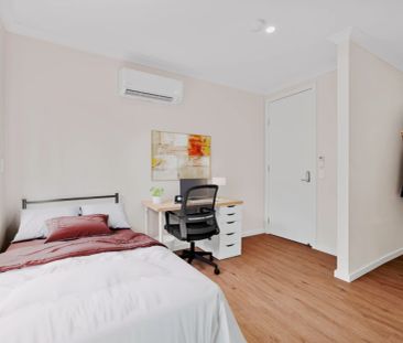 Double Room With Ensuite - Photo 5