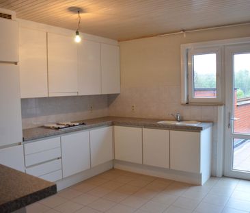 Centraal gelegen appartement met carport te Olsene - Foto 5