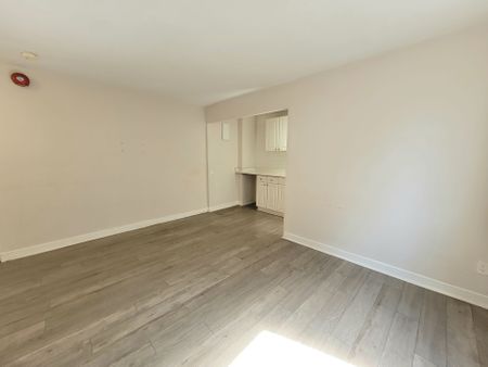 For Lease - 852 Broadview Avenue Unit# 106, Toronto, Ontario - Photo 4