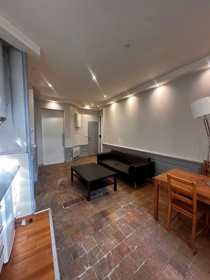 Location Appartement 1 pièce 32m² LYON 7ème - Photo 1