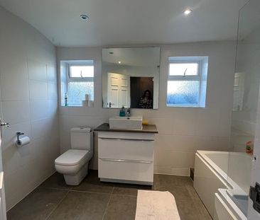 Room in a Shared House, Testwood Road, SO15 - Photo 2